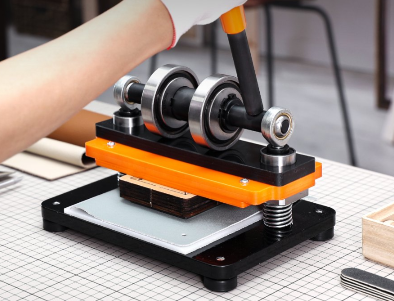 Leather Press Machine - 7x4 - The Custom Brand Shop